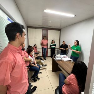 Coronel Fernanda inicia campanha com apoio de empresária do segmento gráfico