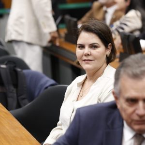 Deputada Coronel Fernanda é escolhida titular da Comissão de Constituição e Justiça da Câmara Federal Deputada Coronel Fernanda é escolhida titular da Comissão de Constituição e Justiça da Câmara Federal