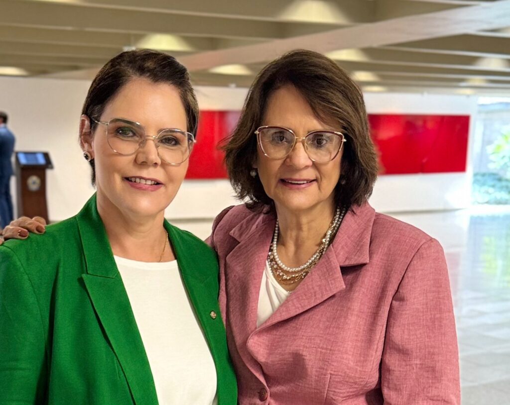 Coronel fernanda e damares