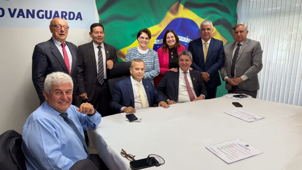 Coronel fernanda e senadores