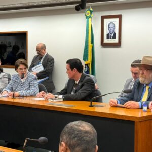Deputada Coronel Fernanda acompanha prefeitos de MT em debate sobre emendas parlamentares na Câmara dos Deputados