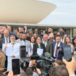 LIDERANÇAS DO PL | “Dia triste para o Brasil”, diz Coronel Fernanda em ato contra prisão de Bolsonaro LIDERANÇAS DO PL | “Dia triste para o Brasil”, diz Coronel Fernanda em ato contra prisão de Bolsonaro