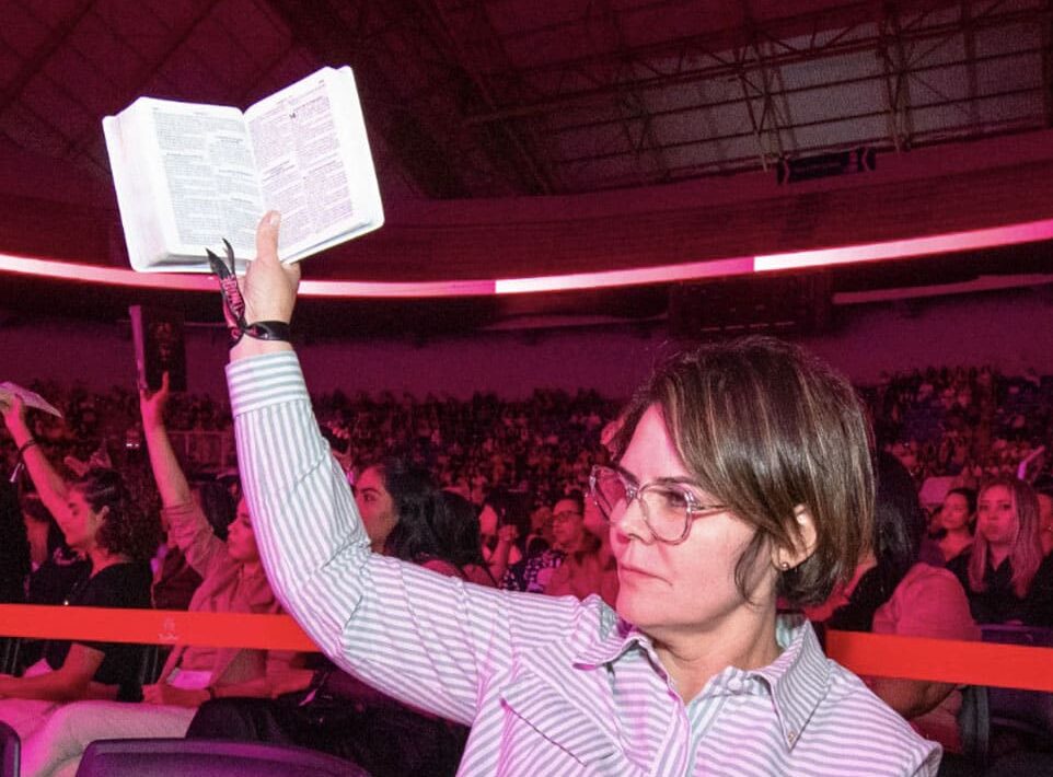 Site Coronel Fernanda foto biblia