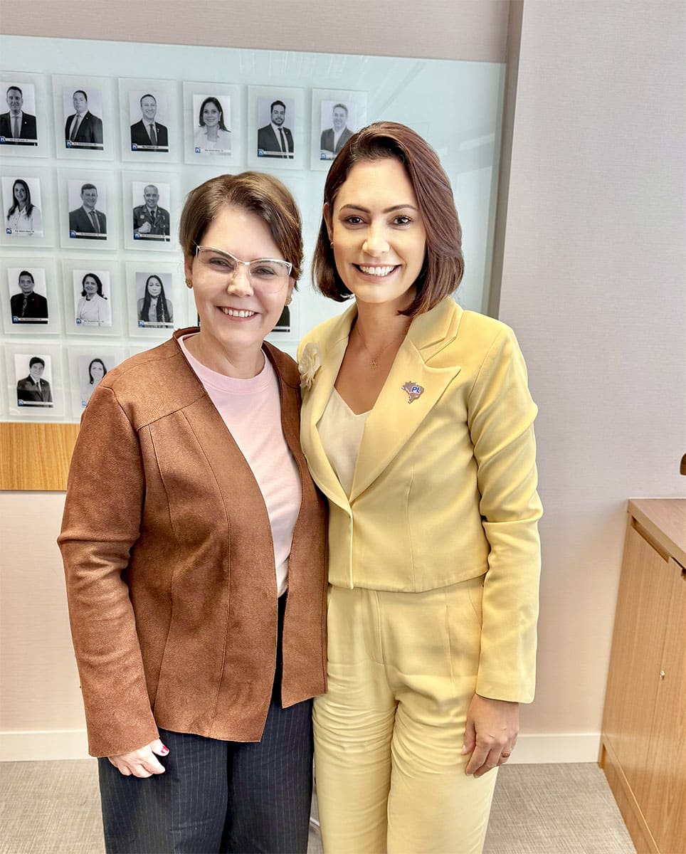 Site Coronel Fernanda foto michele bolsonaro