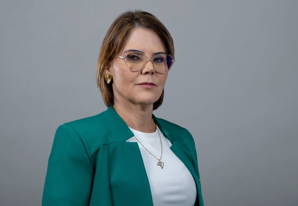 Foto artigo de opinião coronel fernanda (1)