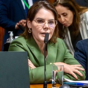 SEGURANÇA | Câmara aprova urgência e projeto da “tornozeleira rosa” pode ser votado já na próxima semana