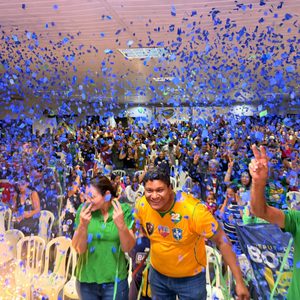 APOIO MACIÇO | Na reta final, Coronel Fernanda reúne centenas em Cuiabá e reforça compromisso com mulheres, produtores e regularização fundiária APOIO MACIÇO | Na reta final, Coronel Fernanda reúne centenas em Cuiabá e reforça compromisso com mulheres, produtores e regularização fundiária